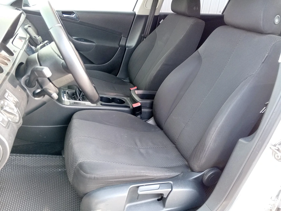 Volkswagen Passat, 2006г., передний привод, механика
