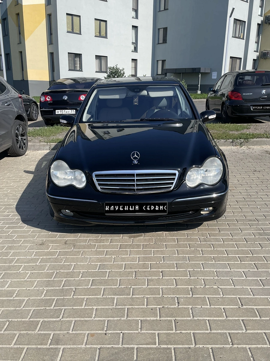 Mercedes-Benz C-Класс, 2004г., задний привод, автомат
