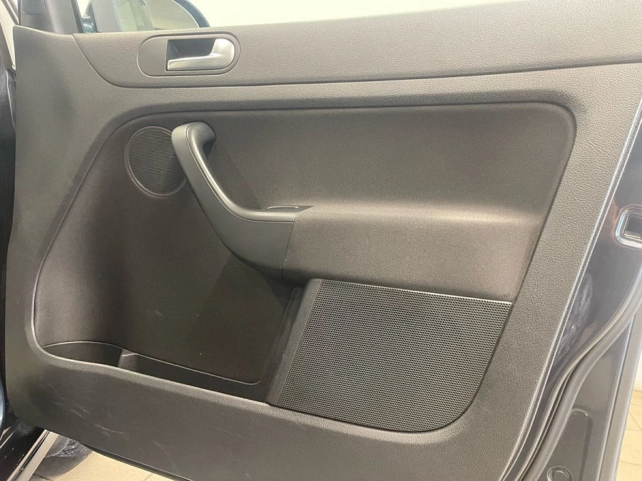 Volkswagen Golf Plus, 2009г., передний привод, робот