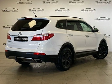Hyundai Santa Fe, 2014г, передний привод, автомат
