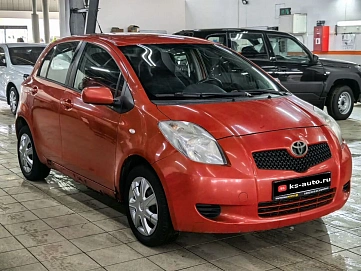 Toyota Yaris, 2006г., передний привод, механика