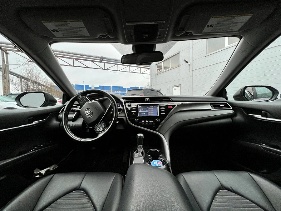 Toyota Camry, 2019г., передний привод, автомат