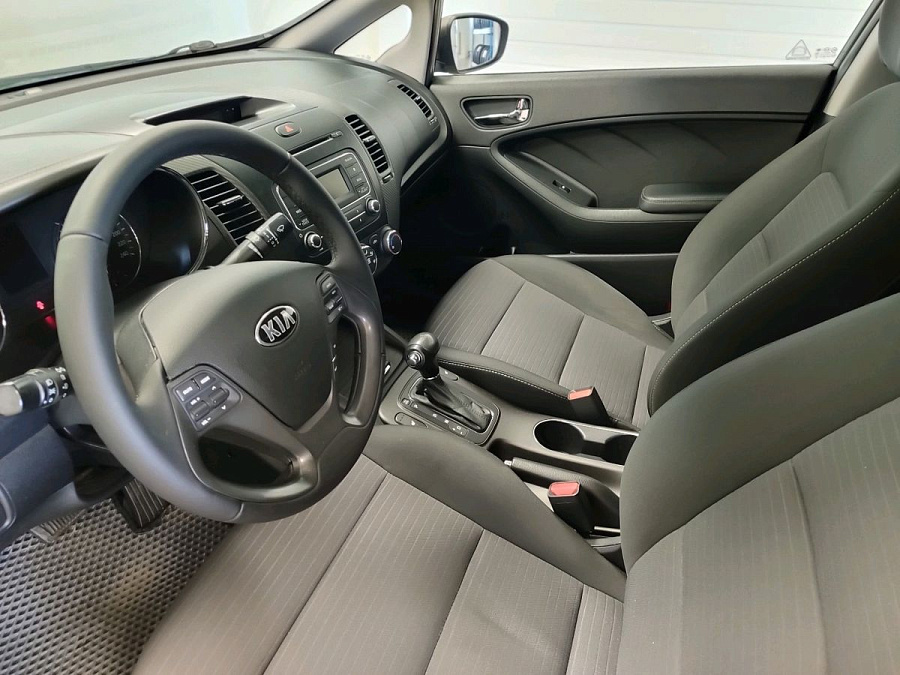 Kia Cerato, 2013г., передний привод, автомат