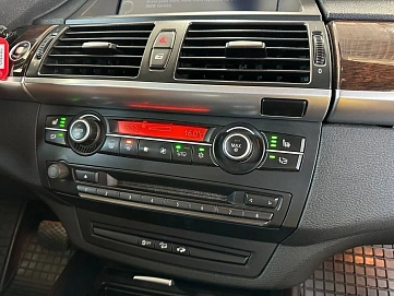 BMW X5, 2010г, полный привод, автомат