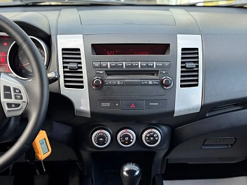 Peugeot 4007, 2008г, полный привод, механика