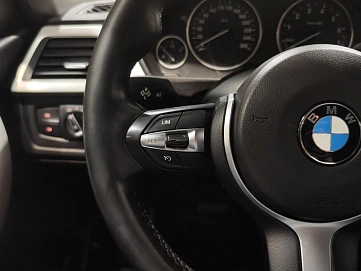 BMW 3 серии, 2015г, задний привод, автомат