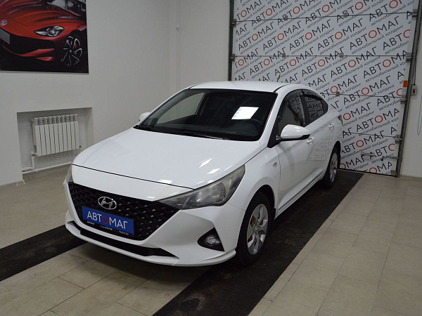 Hyundai Solaris, 2020г., передний привод, автомат