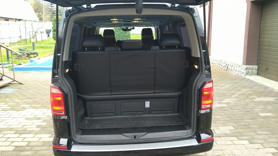 Volkswagen Multivan, 2017г., передний привод, робот