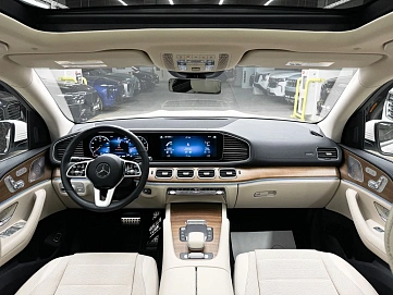 Mercedes-Benz GLS, 2023г, полный привод, автомат