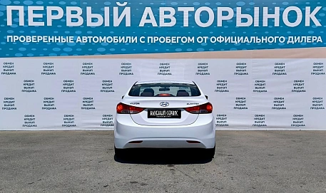 Hyundai Elantra, 2013г, передний привод, механика
