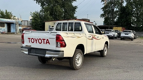 Toyota Hilux, 2024г, полный привод, автомат