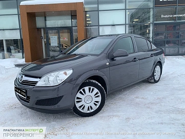 Opel Astra, 2011г, передний привод, механика