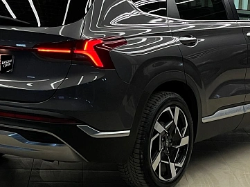 Hyundai Santa Fe, 2020г, полный привод, робот