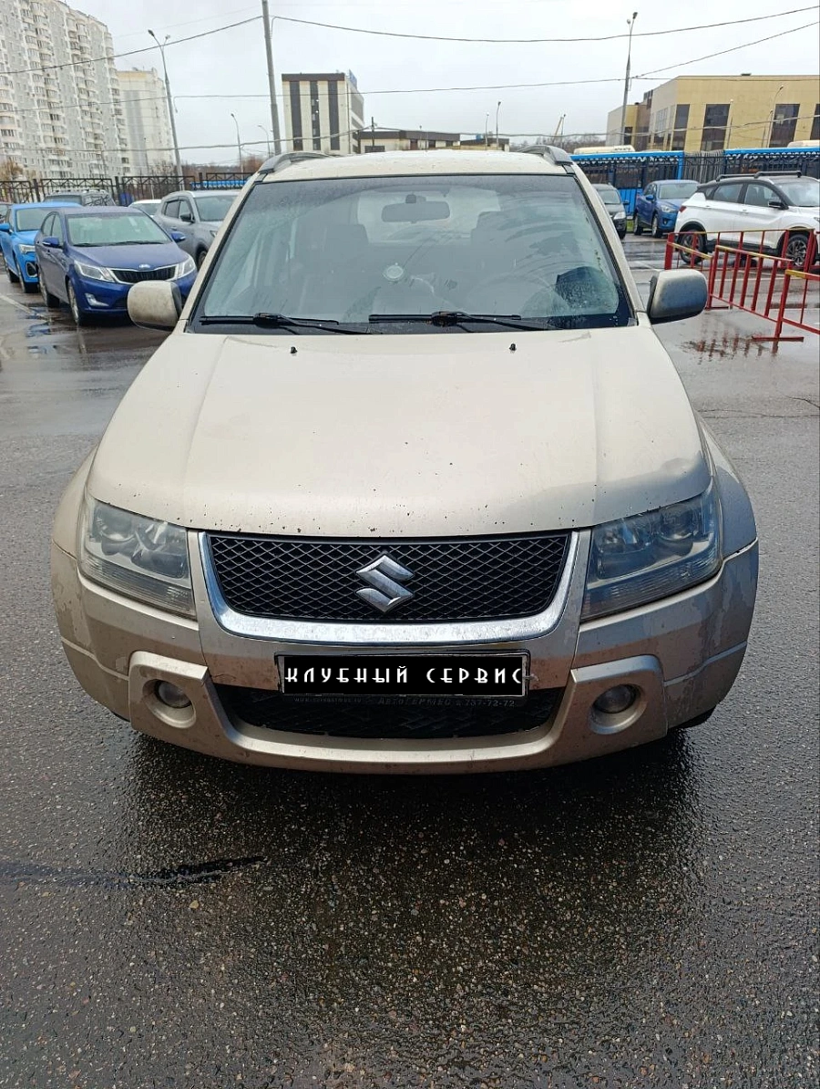 Suzuki Grand Vitara, 2009г., полный привод, механика
