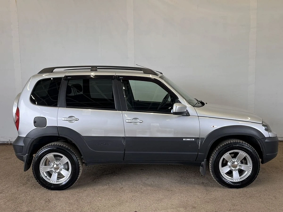 Chevrolet Niva, 2018г., полный привод, механика