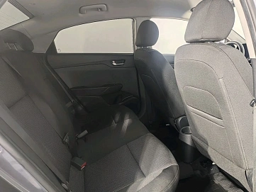 Hyundai Solaris, 2021г, передний привод, автомат