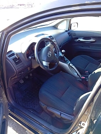 Toyota Auris, 2009г, передний привод, механика