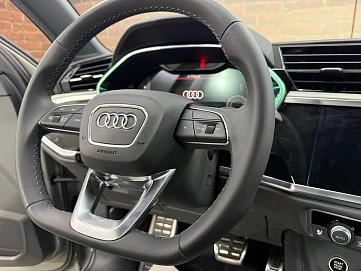 Audi Q3, 2025г, передний привод, робот
