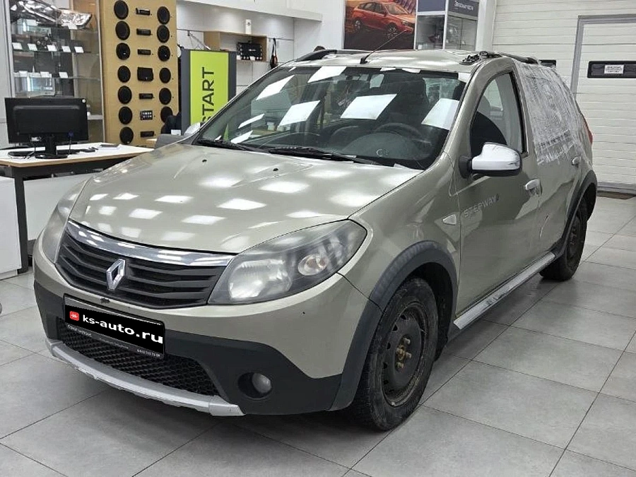 Renault Sandero, 2012г., передний привод, механика