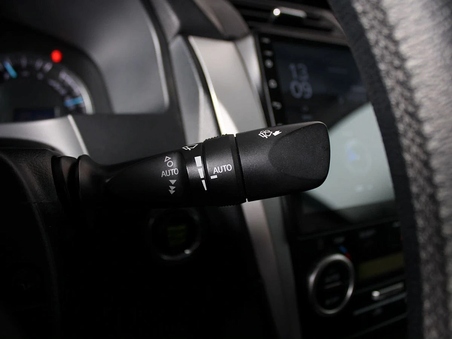Toyota Camry, 2012г., передний привод, автомат