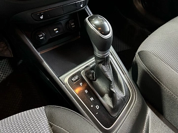 Hyundai Solaris, 2021г, передний привод, автомат