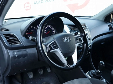 Hyundai Solaris, 2012г, передний привод, механика