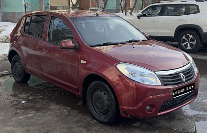 Renault Sandero, 2011г, передний привод, автомат