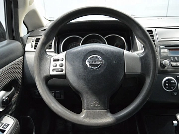 Nissan Tiida, 2013г, передний привод, автомат