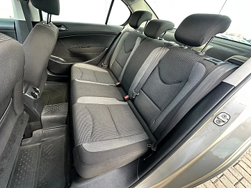 Peugeot 408, 2013г., передний привод, механика