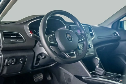 Renault Megane, 2022г, передний привод, робот