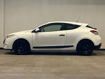 Renault Megane, 2011г, передний привод, автомат