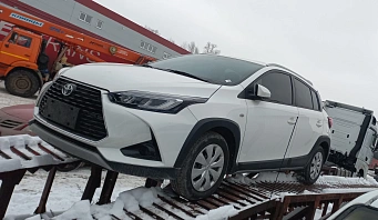 Toyota Yaris, 2021г, передний привод, вариатор