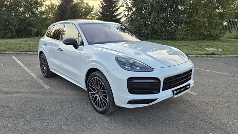 Porsche Cayenne, 2018г, полный привод, автомат