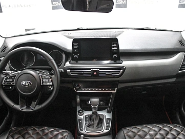 Kia Seltos, 2020г, передний привод, вариатор