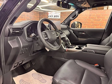 Toyota Land Cruiser, 2025г, полный привод, автомат