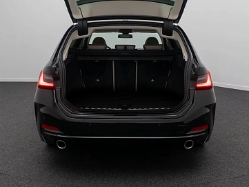 BMW 3 серии, 2022г, задний привод, автомат