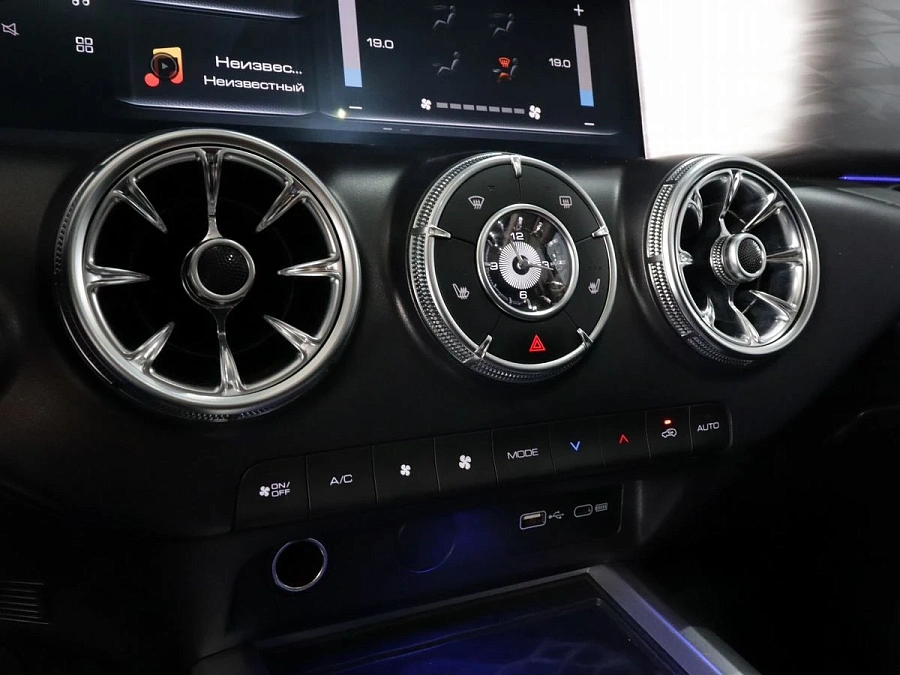 Tank 300, 2023г., полный привод, автомат