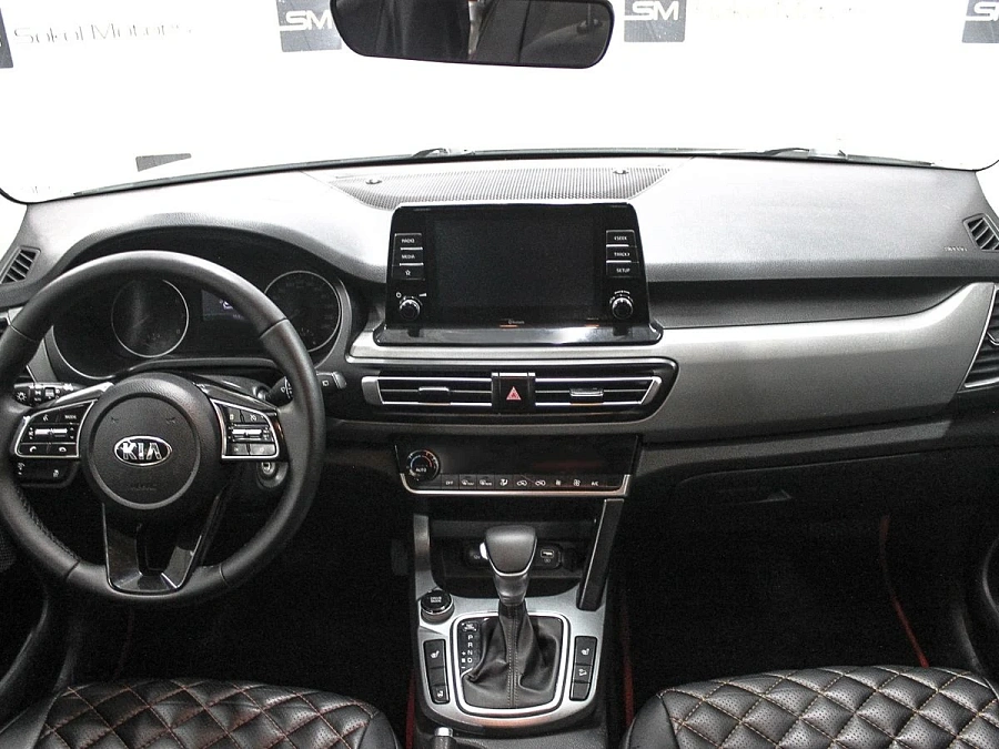 Kia Seltos, 2020г., передний привод, вариатор