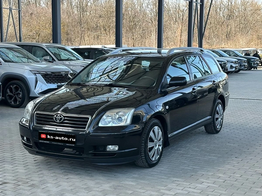 Toyota Avensis, 2003г., передний привод, автомат