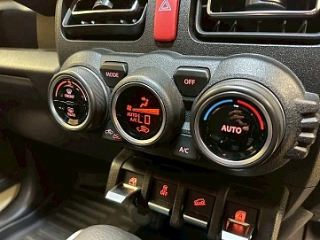 Suzuki Jimny, 2022г, полный привод, автомат