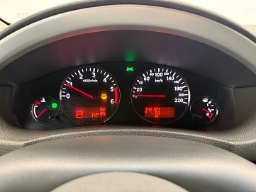 Nissan Pathfinder, 2011г., полный привод, механика