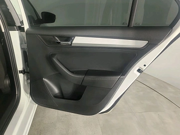 Skoda Rapid, 2021г, передний привод, робот