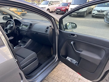 Volkswagen Golf Plus, 2013г, передний привод, робот