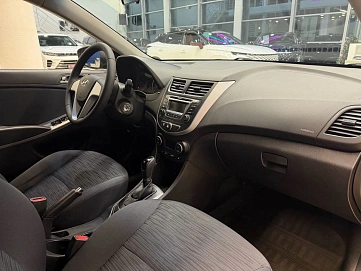 Hyundai Solaris, 2016г, передний привод, автомат