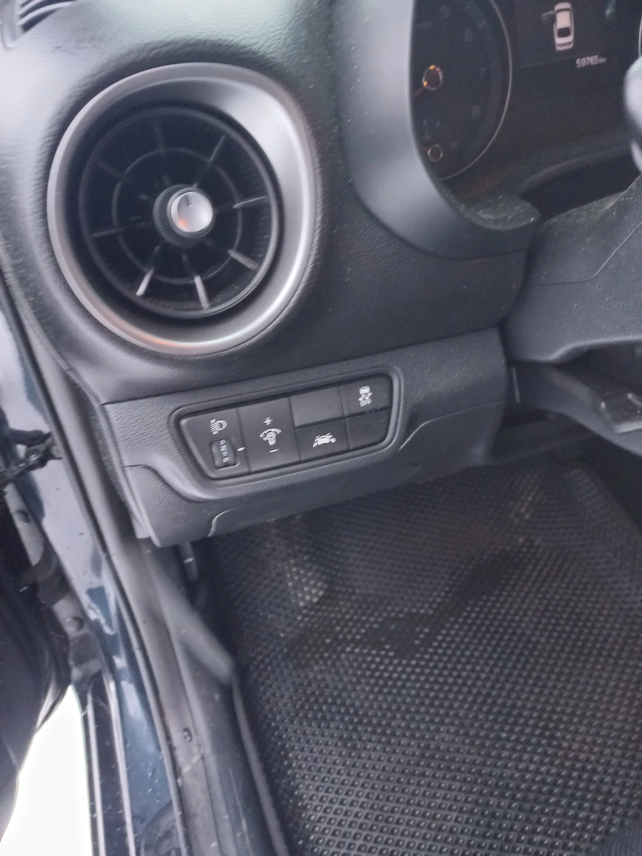 Kia K3, 2019г., передний привод, вариатор