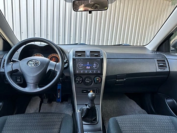 Toyota Corolla, 2008г, передний привод, механика