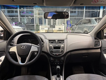 Hyundai Solaris, 2016г, передний привод, автомат