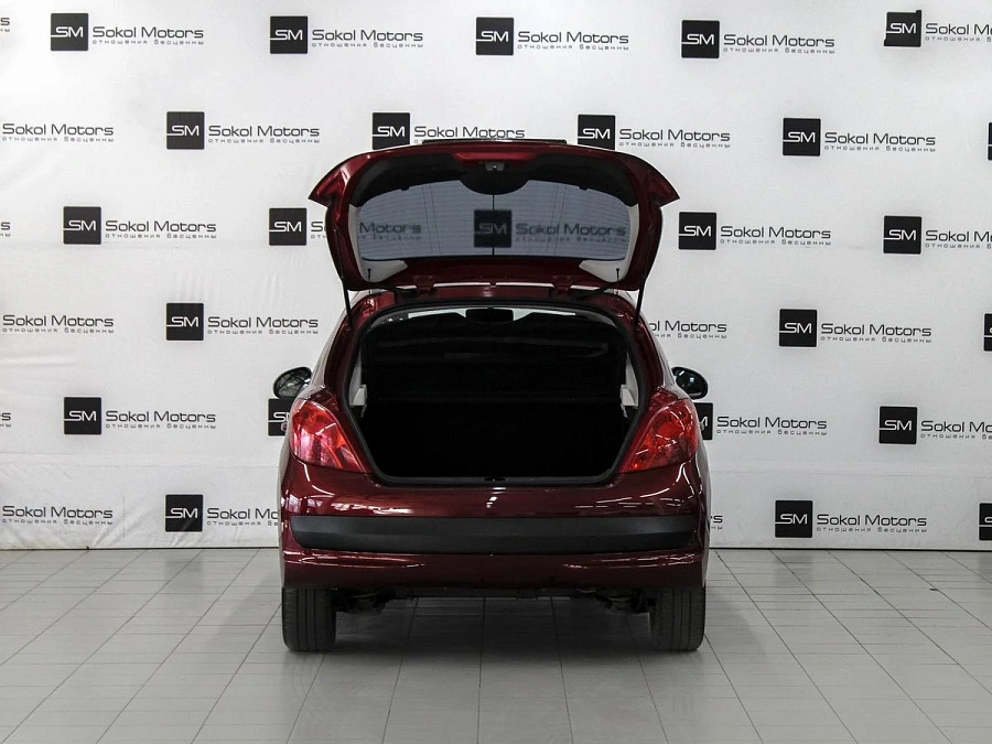 Peugeot 207, 2007г., передний привод, механика