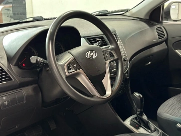 Hyundai Solaris, 2014г, передний привод, автомат