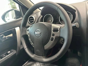 Nissan Qashqai, 2009г, передний привод, механика